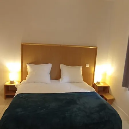 Duplex Rez Jardin Apartment *